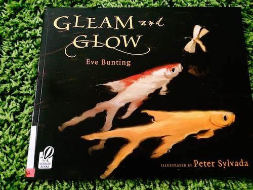 https://gatheringbooks.org/2014/08/18/monday-reading-war-and-animals-in-picturebooks-and-graphic-novel-feathers-and-fools-gleam-and-glow-tug-of-war-and-pride-of-baghdad/