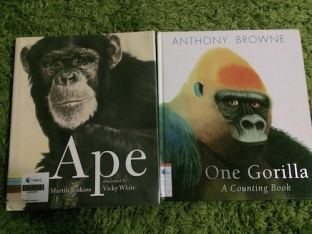 https://gatheringbooks.org/2015/09/02/nonfiction-wednesday-celebrating-our-connectedness-with-all-creatures-in-martin-jenkins-and-vicky-whites-ape-and-anthony-brownes-one-gorilla-a-counting-book/